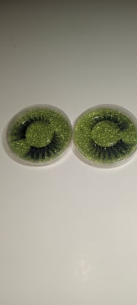 Image 7 of False Eyelashes 