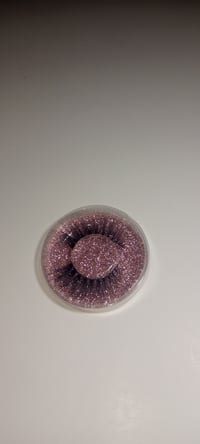 Image 9 of False Eyelashes 
