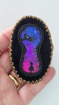 Image 4 of Broche velours DERRIERE LA PORTE 