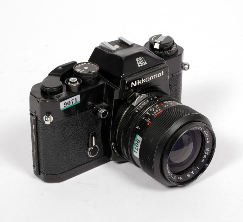 Image of Nikon Black Nikkormat EL 35mm SLR film camera with 35mm F2.8 lens #9071 *TESTED*