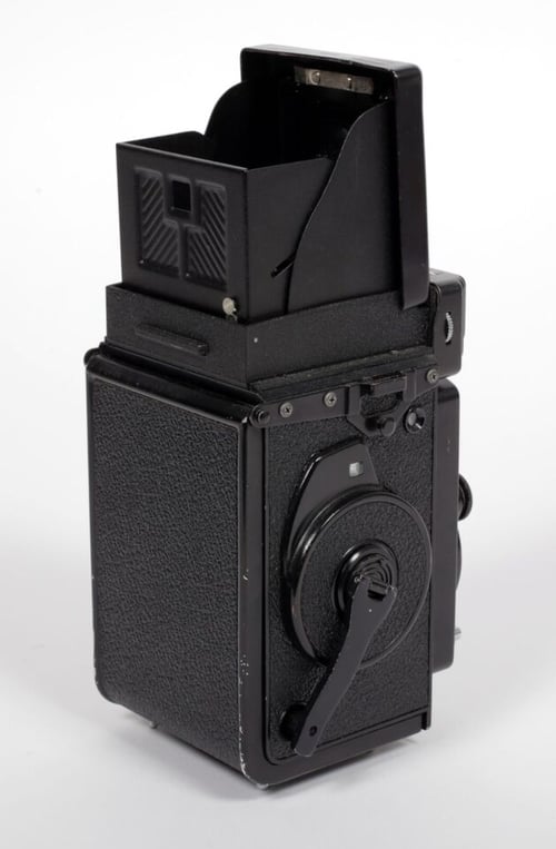 Image of Yashica Mat 124G 6X6 TLR film camera with 80mm F3.5 lens with cap #4003
