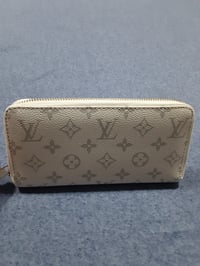 Image 4 of LV Wallet Womens