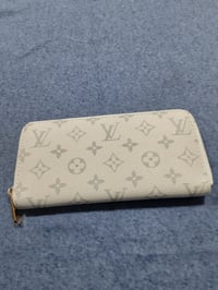 Image 5 of LV Wallet Womens