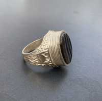 Image 2 of King's Ring (Brown)