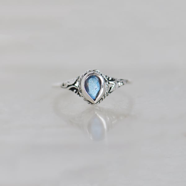 Image of Labradorite Moonstone pear cut vintage style silver ring