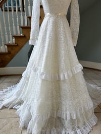 Image 5 of 1970s Lace Wedding Dress