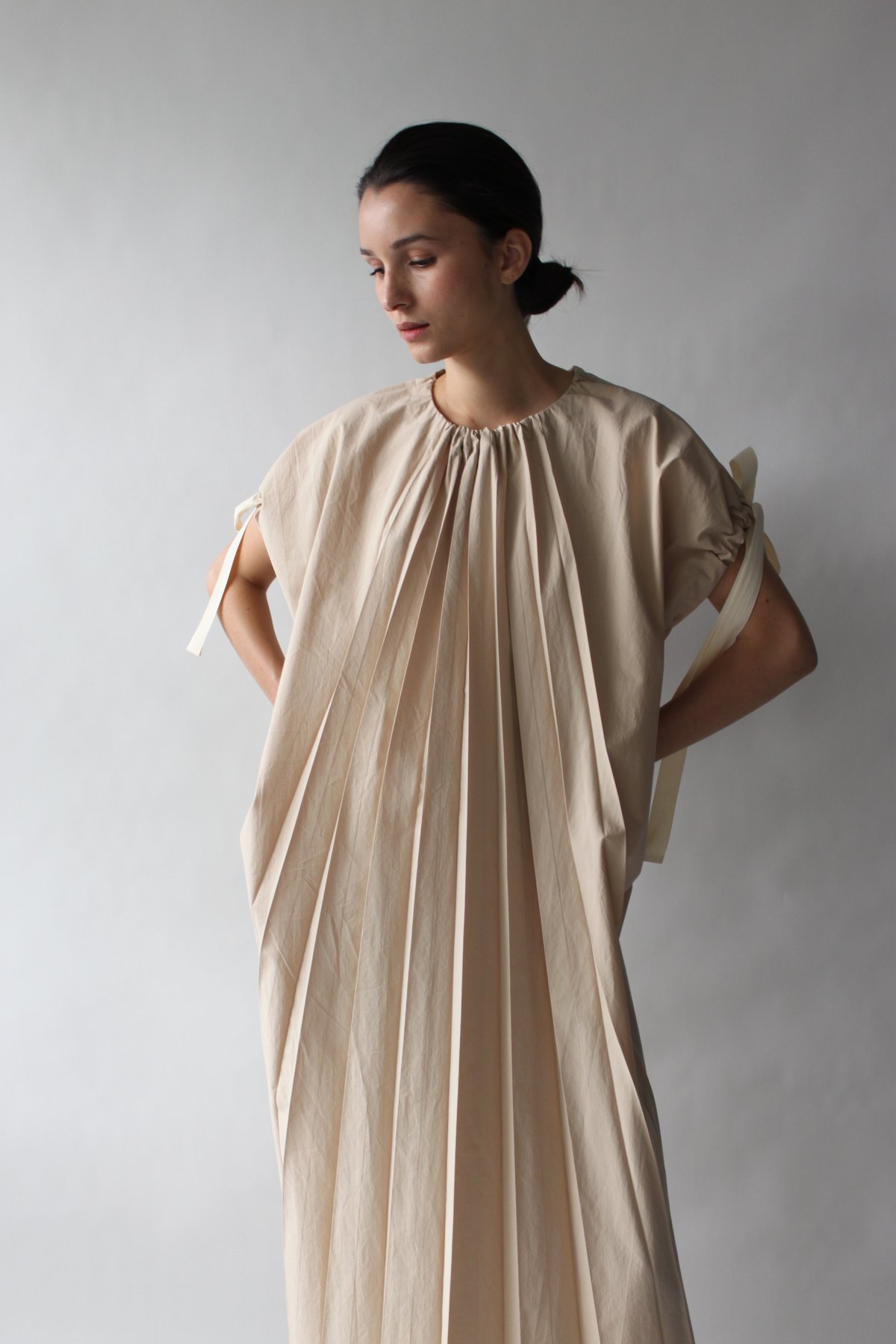 ARCHIVE- FRONT PLEATED COTTON LONG DRESS