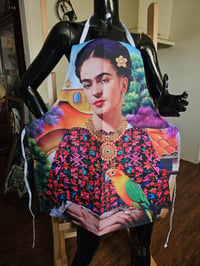 Image 4 of Awesome Aprons Frida Kahlo 