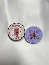Pop sockets