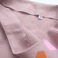 Image 2 of 'Curls 1' - Women's musk pink linen top