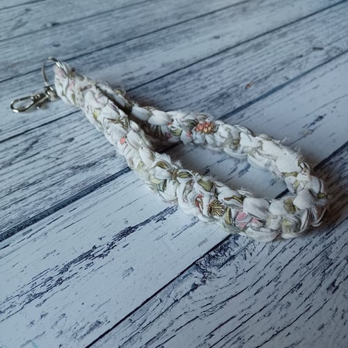 Image of Scrap Macrame Key Chain