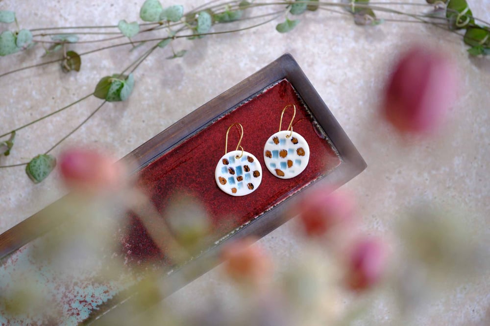 Image of Round Patch Lustre Earring