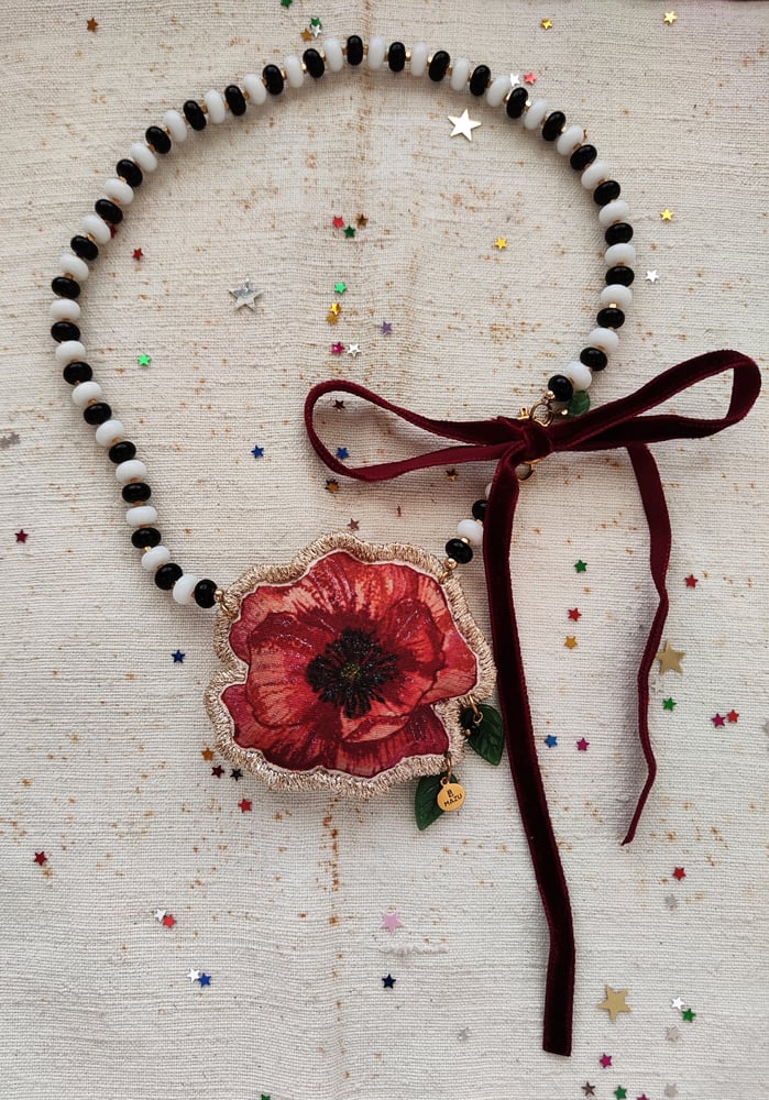 Image of Collana Papavero