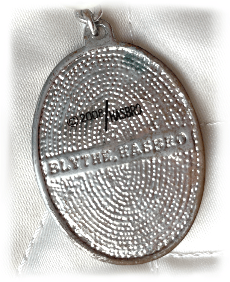 Blythe earrings Image 5