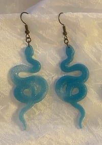 Image 3 of snake earrings, structured 