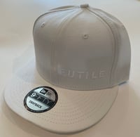 New Era 9fifty Futile hat - Logo - White