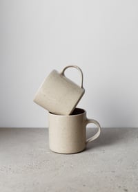 Image 3 of Large classic mug in Fleck