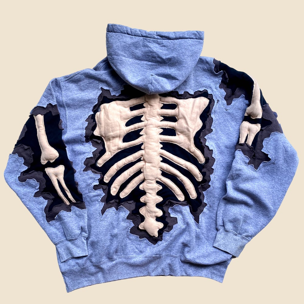 REWORKED NIKE CRACKED 3D PUFF SKELETON HOODIE SIZE LARGE