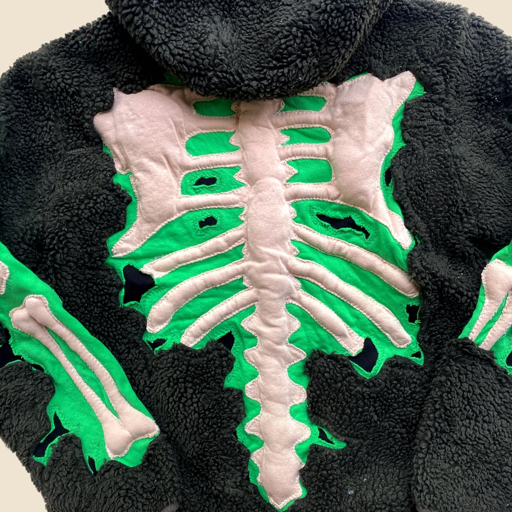 REWORKED NIKE 3D PUFF SKELETON GREEN SHERPA JACKET SIZE L