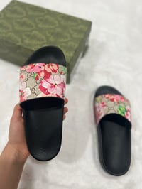 GG Floral Slides 