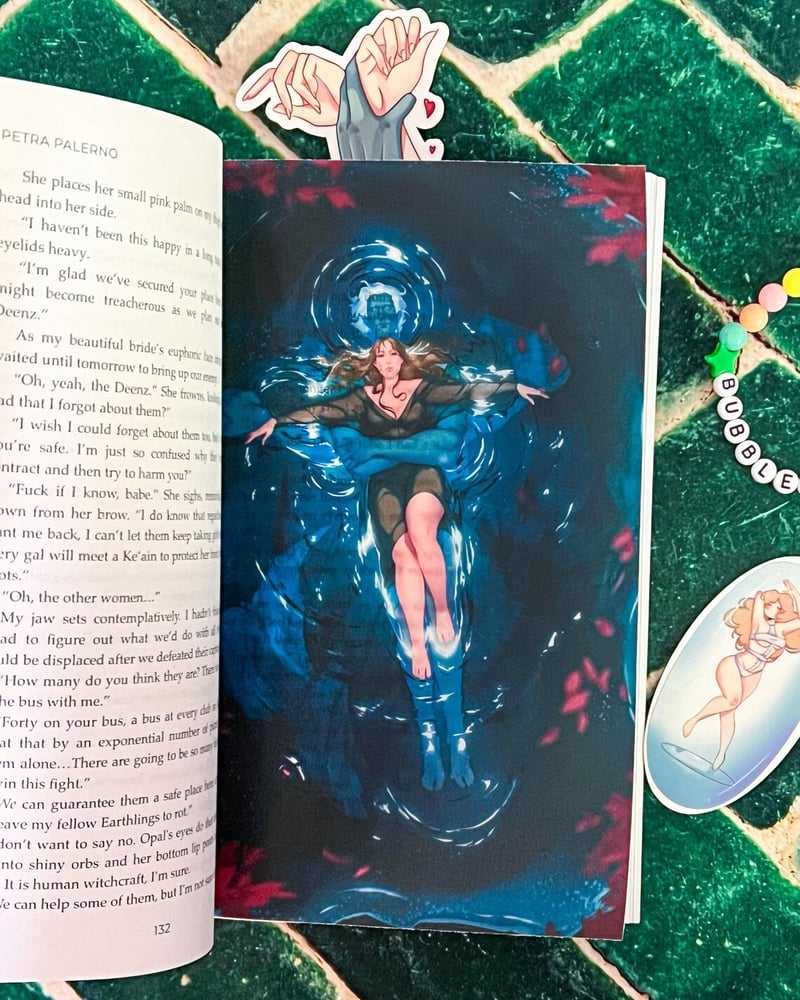 Image of Page Overlay "Home" by Tattah.art -- bookish art Petra Palerno alien romance 