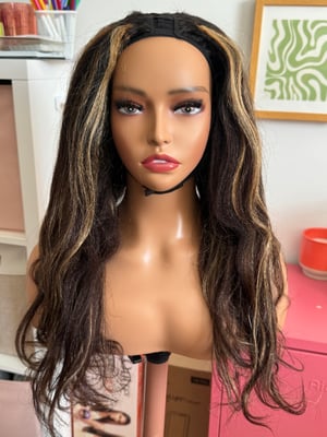 Image of RPGSHOW KINKY STRAIGHT CARAMEL BROWN WITH HIGHLIGHT U PART WIG
