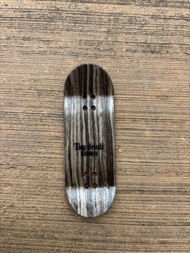 Tiny Grindz- Sidepiece Image 2