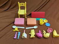 Image 3 of G1 My Little Pony Accessories and Pony Wear - Lot - Schoolhouse, Show Stable, Boutique