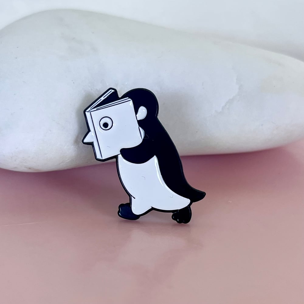 Image of Reading Penguin Pin