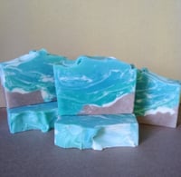 Image 2 of Beachy