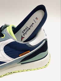 Image 5 of Victoria 1985 heritage running model