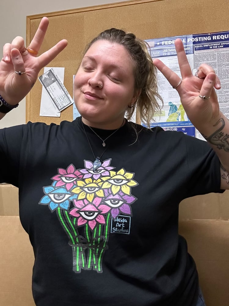 Image of Bouquet of flowers tee