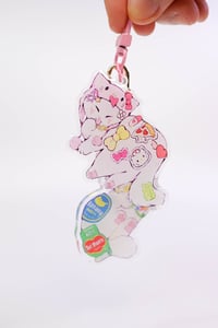 Image 2 of keychain - Pink