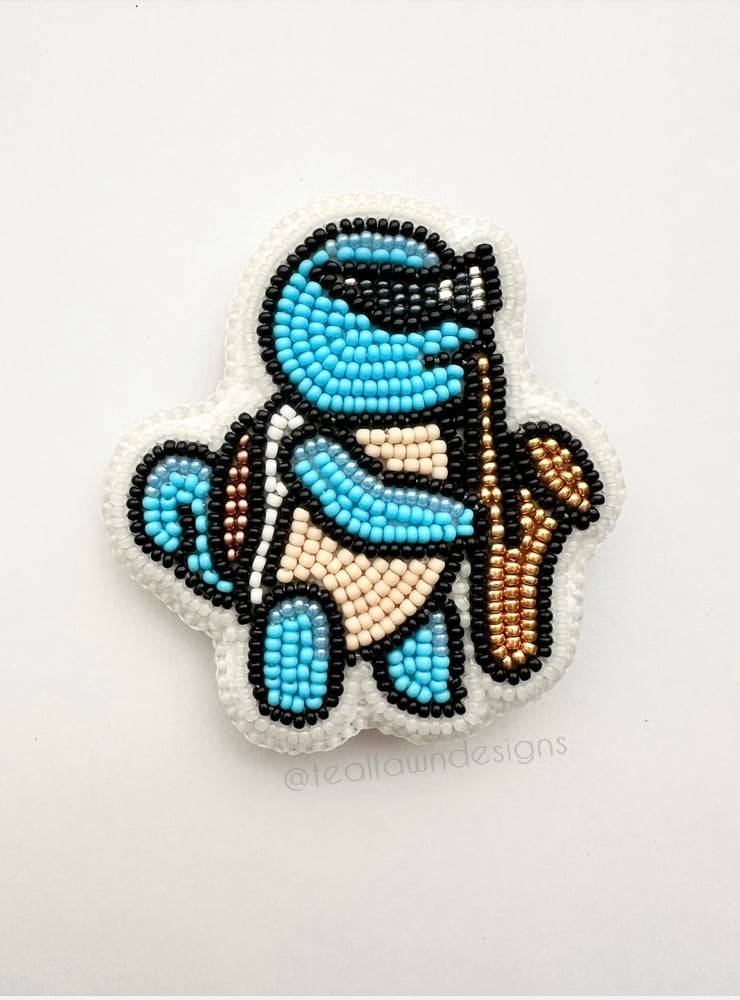 Image of Beaded Squirtle playing saxophone pin