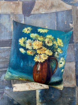 Image of Daisy pillow