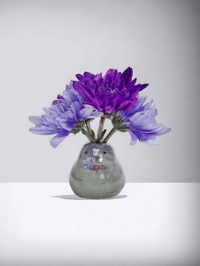 Image 1 of Pigeon mini vase