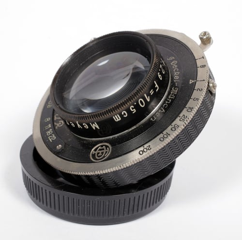 Image of Meyer Gorlitz 105mm F2.9 Trioplan lens in Compur #1 shutter #8882