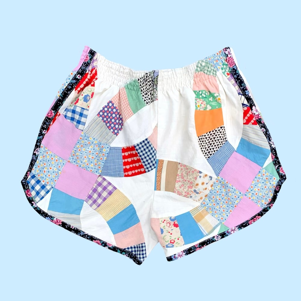 Image of Retro Quilted Jogger Shorts — Double Wedding Ring & Black Floral Trim