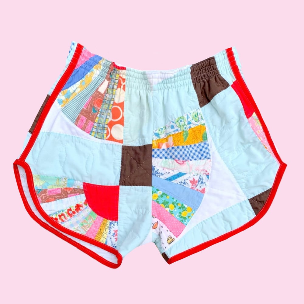 Image of Retro Quilted Jogger Shorts — Fans