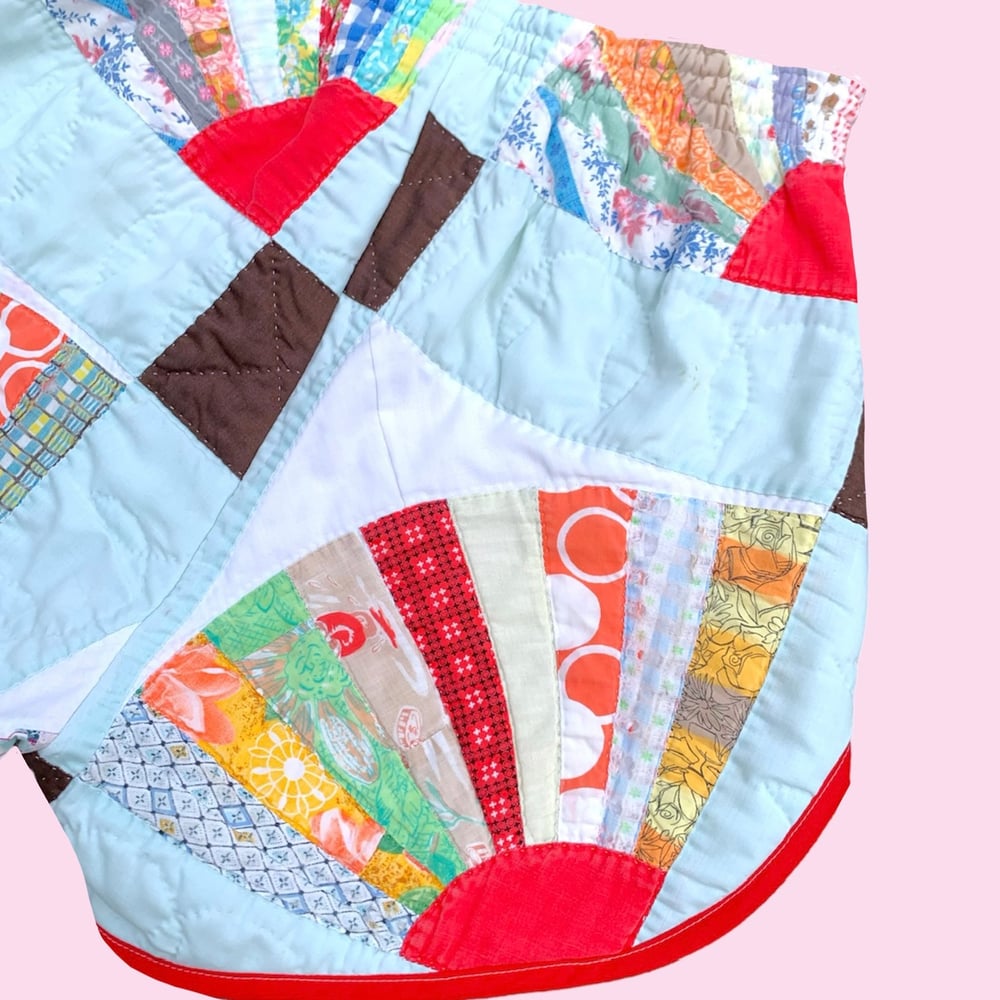 Image of Retro Quilted Jogger Shorts — Fans