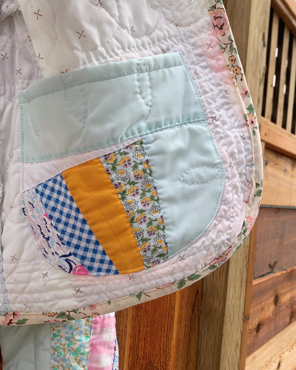 Image of Puff Sleeve Quilt Coat — Fans