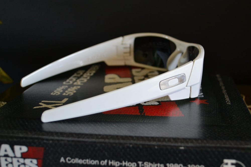 Image of Vintage 1990's Oakley Gascan White & Silver Reflective Sunglasses
