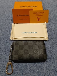 Image 4 of LV Pouch Black 2023