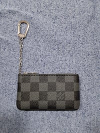 Image 1 of LV Pouch Black 2023