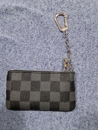 Image 8 of LV Pouch Black 2023