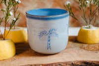 Image 2 of palm tree mug 02