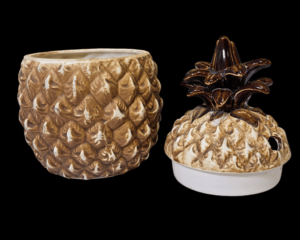 Vintage Mark Thomas' Outrigger Lidded Pineapple Mug FREE SHIPPING