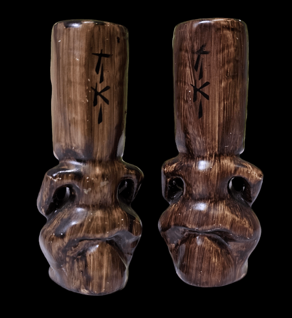 Vintage Salt & Pepper Shakers Pub Tiki Philadelphia FREE SHIPPING