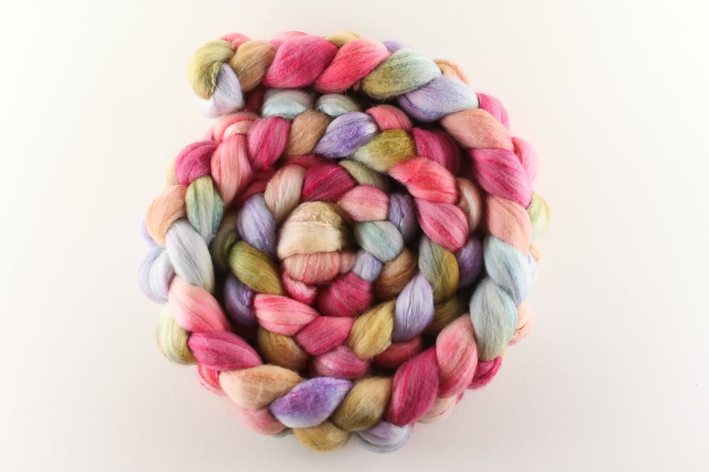 Image of (Club members only) April Fiber Club 🌺 Corsage 🌺 Polwarth/Camel/Silk 