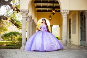 Image of Quinceañera Portrait Session  (Special Pricing) 